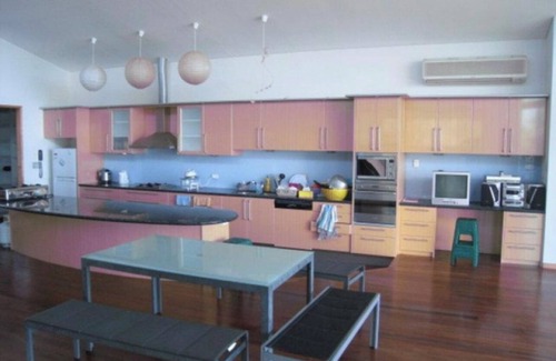 Brisbane Waterfront House | Enjoyable house with AC in Russell Island - 3 bedrooms, access to the water.