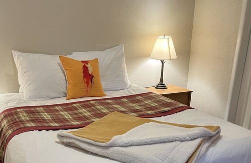 Bailey Cabin | Enjoyable Mountain Cabin With All The Amenities!