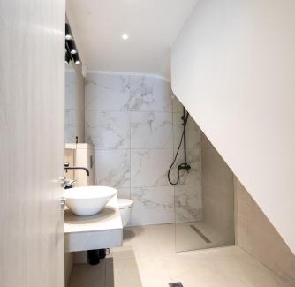 Patras Apartment | Ennea suites-Space suite