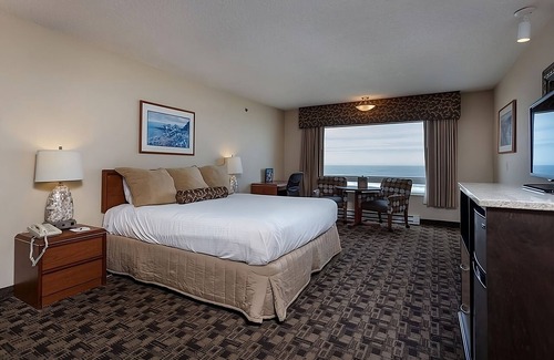 Newport Hotel | Ensuring a Very Comfortable & Memorable Stay! Pets Are Welcome, Free Parking!