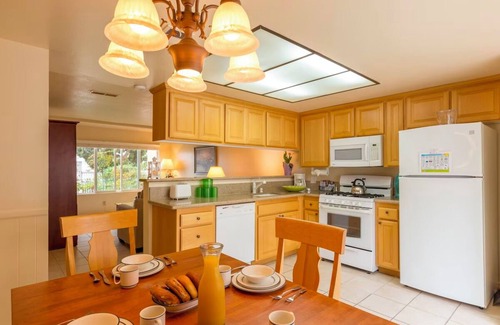 Oxnard Shores Hotel | Ensuring a Very Comfortable with a 2 Bedroom Condo! Kitchen, Free Parking!