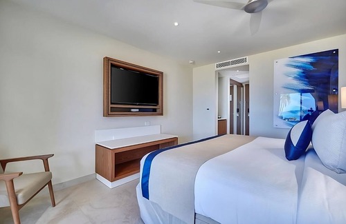 Morne Rouge House | Ensuring Comfortable and Memorable Stay! Four Units, Beachfront, Outdoor Pool!