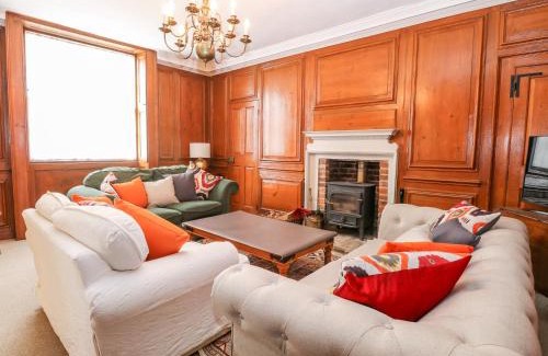 Bury St Edmunds House | Enterprise House