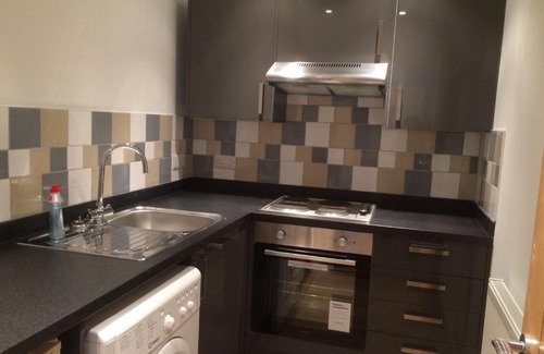 Portsmouth City Centre Apartment | Enterprise House next to Portsmouth & Southsea Train Station