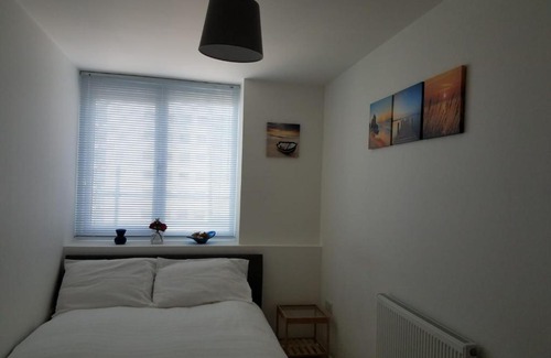 Portsmouth City Centre Apartment | Enterprise House next to Portsmouth & Southsea Train Station