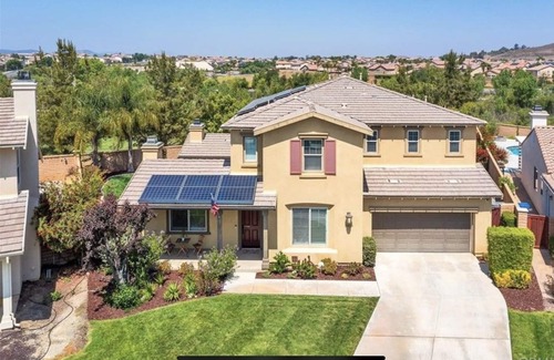 Winchester House | Entertainers paradise with salt water pool - close to Temecula wineries