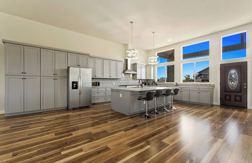 Longmont House | Entertaining paradise with game room, hot tub, & incredible mountain views!