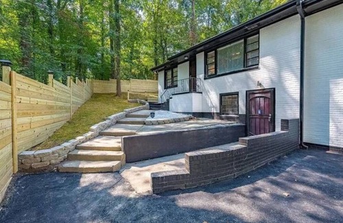 Atlanta Apartment | Entire 2BR Apt + King Bed & 120" Projector