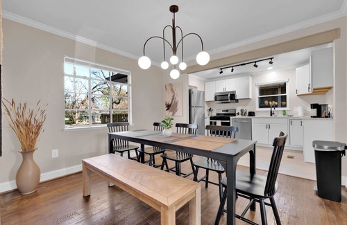 Glen Iris House | Entire 3-bedroom home in Birmingham, AL