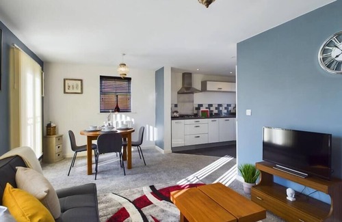Stafford House | Entire 3-BRHouse in Stafford Parking/wi-fi/netflix