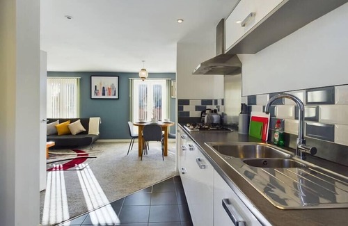 Stafford House | Entire 3-BRHouse in Stafford Parking/wi-fi/netflix