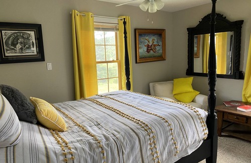 Chama House | Entire 4260 s ft ,7 bed/6 bath property! 4 Scenic acres.