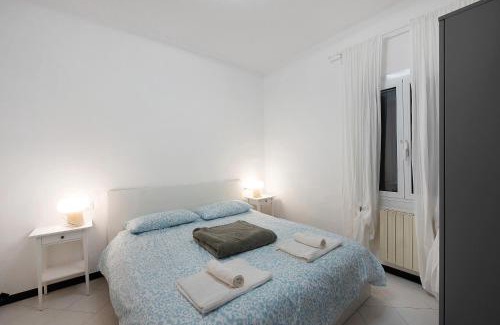San Fruttuoso Apartment | Entire Apartment Near Brignole