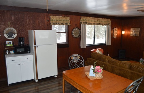 Essex House | Entire Bear Den (cozy cabin) close to Glacier