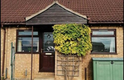 Heacham House | Entire Cosy bungalow close to Beach