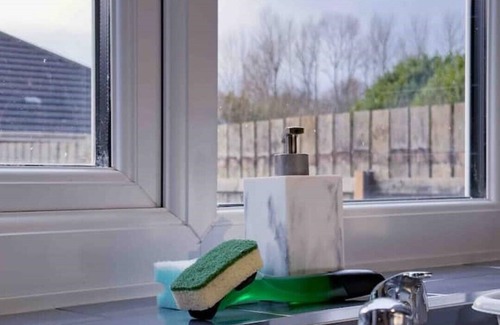 Newcastle-upon-Tyne House | Entire home for 6+Free parking