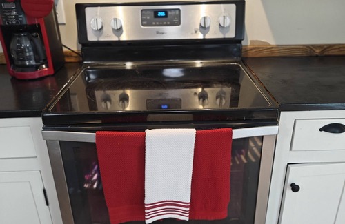 Coker Other | Entire Home! 3br 2ba sleeps up to 8! Only 9 miles from BryantDenny Roll Tide!