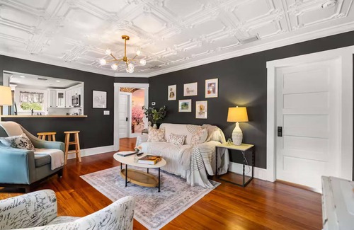 Mount Dora Cottage | Entire home in Mount Dora, Florida