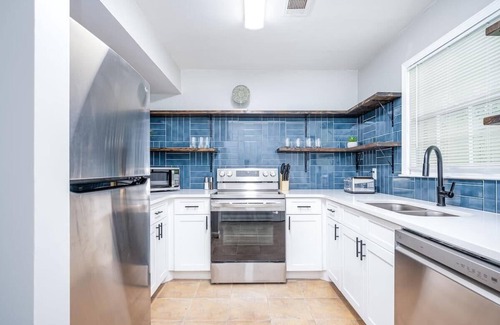 Norcross House | Entire Home in Norcross, Newly Upgraded