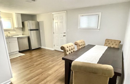 Kennett House | Entire Home/ Newly Renovated/ Convenient Location!