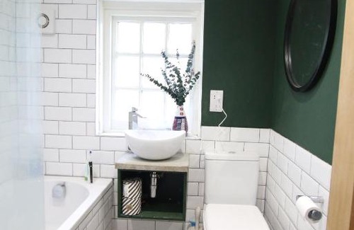 Tooting House | Entire home! Newly-renovated, 4 bedrooms, Tooting