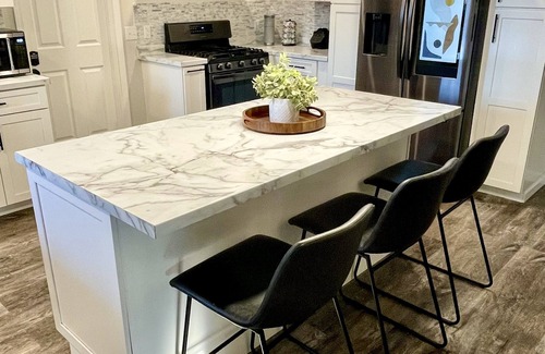 Soldotna House | Entire home remodeled & 1 mile to Kenai River & 1/2 block to Peninsula Hospital