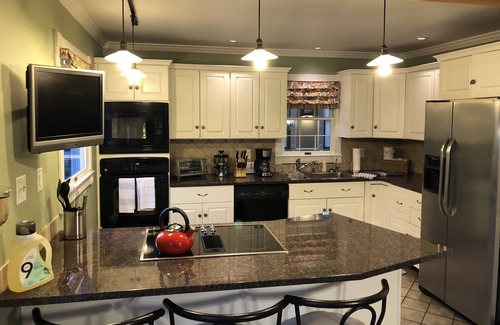 Fort Edward House | Entire Home with Inlaw near Saratoga/Lake George with Huge Inground Pool