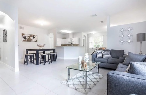 Ludlam House | *Entire House South of Kendall, North of FL Keys*