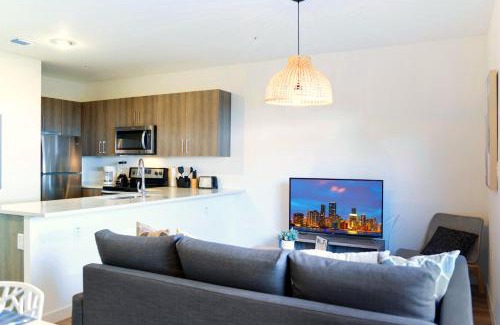 Golden Glades Apartment | Entire House with Free Parking at North Miami!