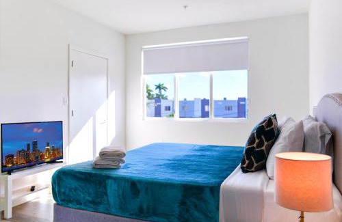 Golden Glades Apartment | Entire House with Free Parking at North Miami!