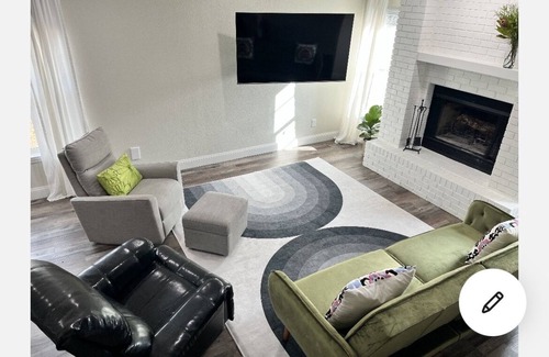Fort Worth House | Entire New 3 Bed 2.5 Bath Home in the heart of F.W