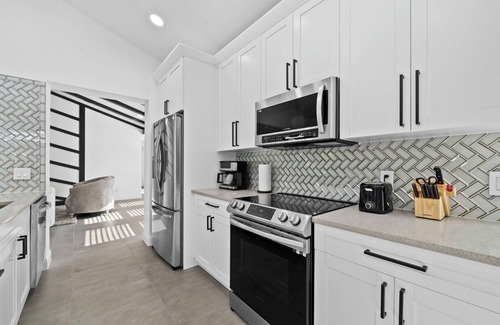 Bearss Plaza Other | Entire Pool Villa – Spacious Tropical Escape 26+ guests