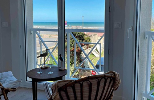Ouistreham Villa | Entire Seaside House, 160m² – 3 Bedrooms, Sleeps 6