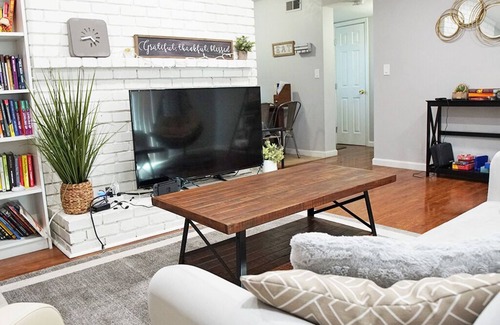Milpitas House | Entire Spacious home 3BD/2BA in the heart of the Bay Area