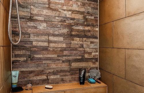 Birmingham House | Entire stylish luxury house in Birmingham