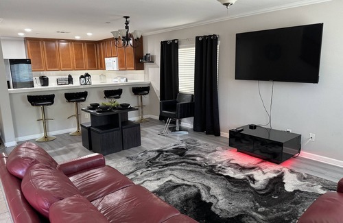 Moreno Valley House | Entire town home close to shopping and hospital.