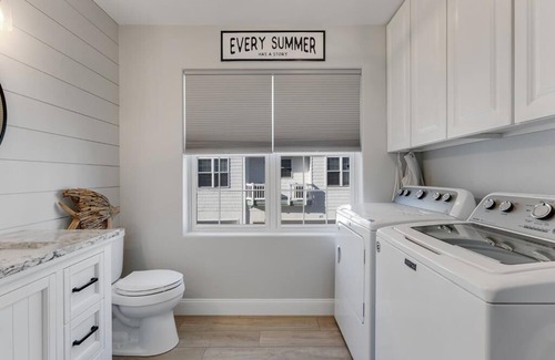 Green Creek House | ENTIRE TOWNHOME, STEPS TO THE BEACH WITH POOL LOCATED IN THE OCEAN SANDS IN WWC!