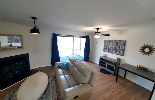 Columbia Condo | Entire unit - Pet Friendly - Safe, Gated Community - Close to Downtown Columbia
