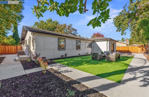 Pleasanton House | Entirely remodeled, 4/bdrm 3/bth ultra-modern ranch-style home !