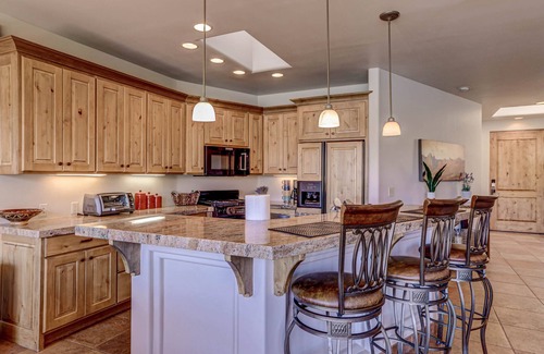 St. George Villa | Entrada Oasis 1 BR Waterside Villa w/full Kitchen & Private Garage