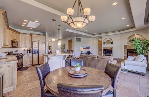 St. George Villa | Entrada Oasis 1 BR Waterside Villa w/full Kitchen & Private Garage