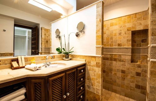 Toledo City Center Hotel | Entre Dos Aguas Hotel Boutique