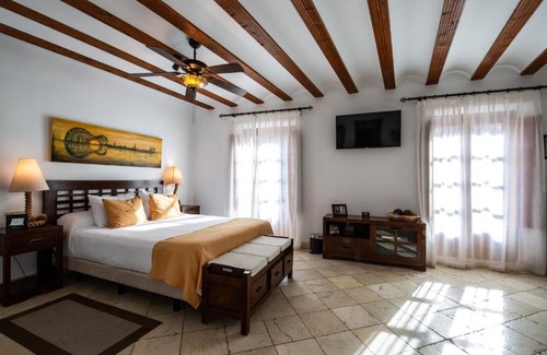 Toledo City Center Hotel | Entre Dos Aguas Hotel Boutique