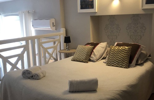 Courthezon House | Entre vignes et dentelles