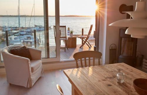 Stexwig House | Entspannt Urlauben am Wasser Ferienhaus "Schuppen 23" für bis zu vier Personen!