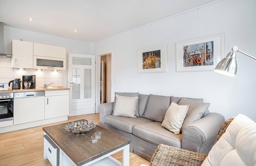 Greetsiel Apartment | Entspannter Urlaub am Hafen: Die Ferienwohnungen 'an't Diekstreek'!