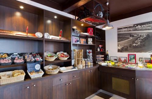 Tinqueux Hotel | Enzo Hotels Reims Tinqueux by Kyriad Direct