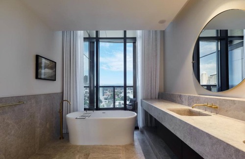 Adelaide Central Business District Hotel | Eos by SkyCity
