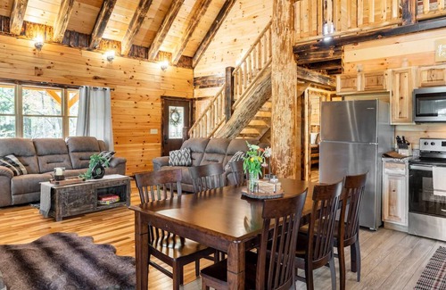 Logan Cabin | Epic Cabin 5 Miles from Hocking Hills Park. Hot Tub, Sauna, Arcade and more!