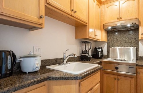 Rowland Heights House | Epic Resort Near Disneyland w/Hot tub